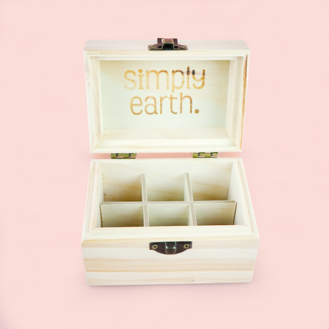 Wooden Essential Oil Box (Fits 6)