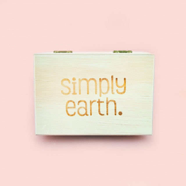 Wooden Essential Oil Box (Fits 6)