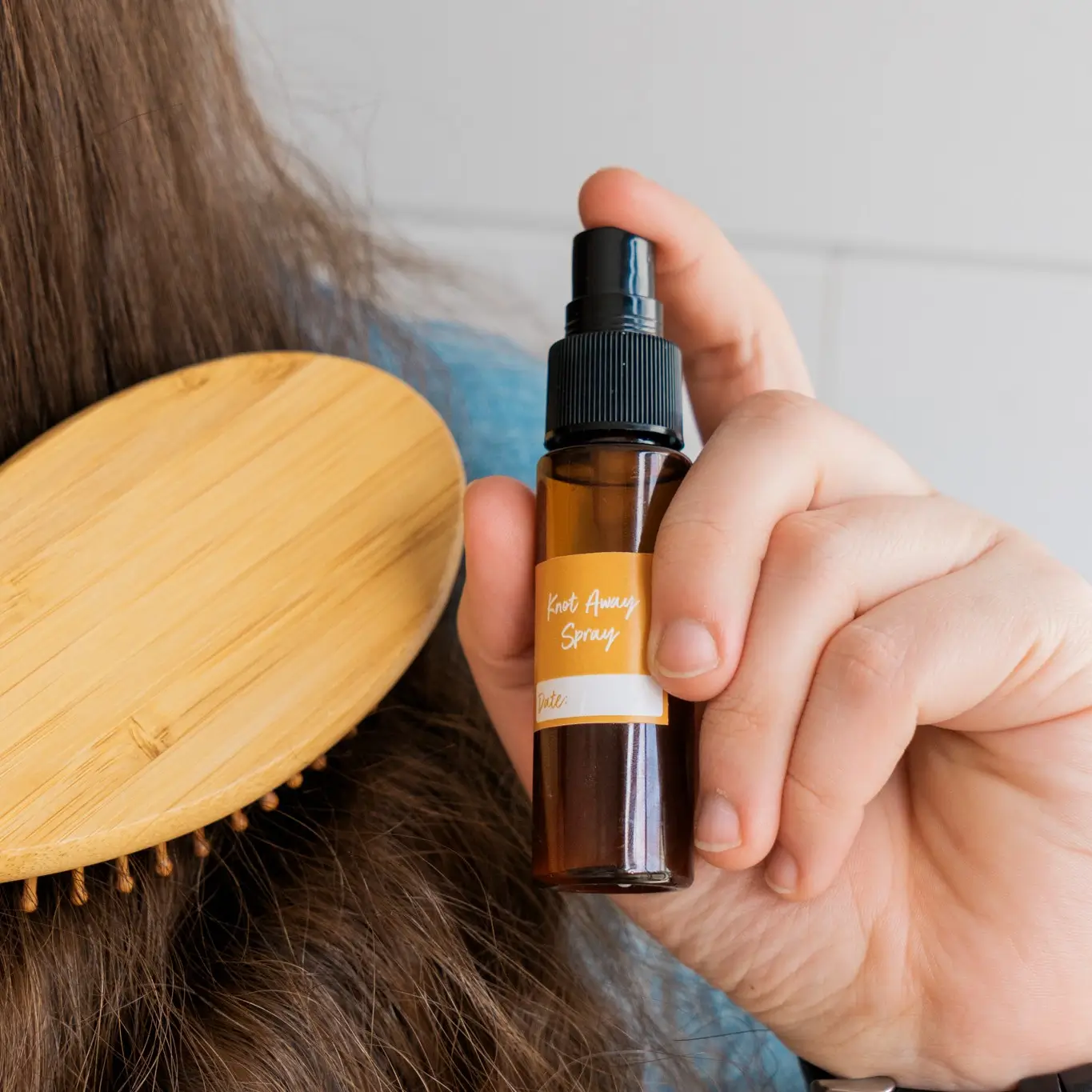 Knot Away Detangling Spray